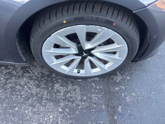 Used 2022 Tesla Model 3 Standard Range RWD image 26
