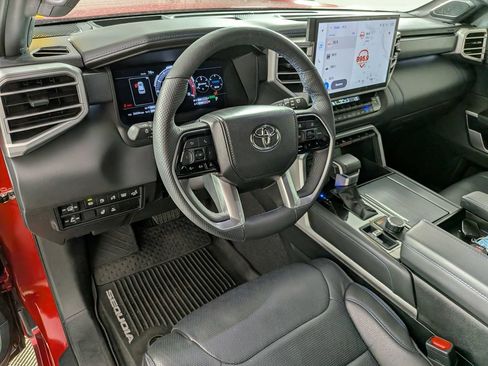 Used 2025 Toyota Sequoia Platinum AWD/4WD image 11