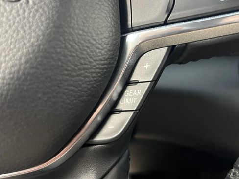 Used 2020 RAM 1500 Laramie w/ Sport Appearance Package AWD/4WD image 38