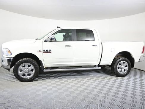 Used 2016 RAM 2500 Laramie AWD/4WD image 2