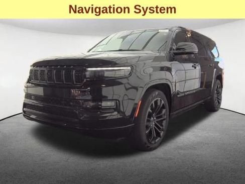 Used 2024 Jeep Grand Wagoneer L Series III w/ Rear Seat Video Group 1 AWD/4WD image 4