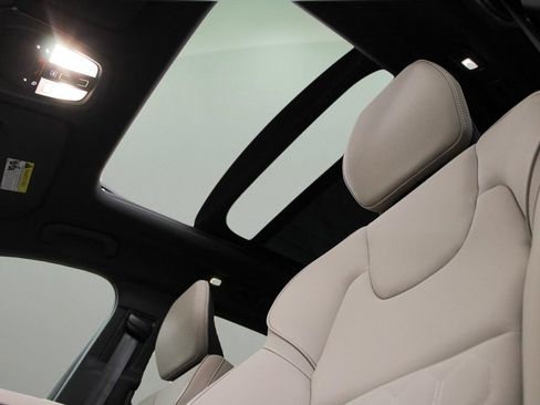 New 2026 Volvo XC60 B5 Core AWD/4WD image 43