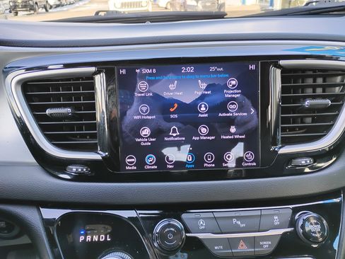 Used 2020 Chrysler Pacifica Touring-L w/ S Appearance Package image 7