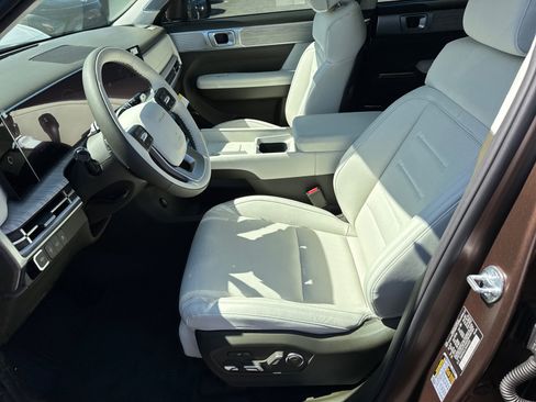 New 2025 Hyundai Santa Fe Calligraphy image 9