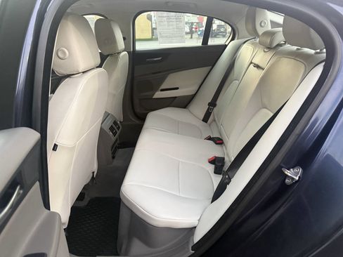 Used 2017 Jaguar XE Premium image 15