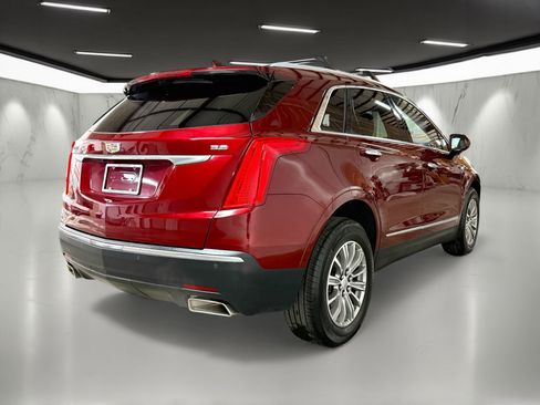 Used 2017 Cadillac XT5 Luxury w/ Driver Awareness Package image 8