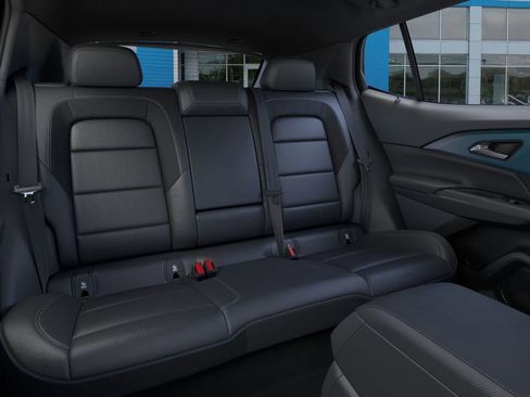 New 2026 Chevrolet Equinox EV LT image 32