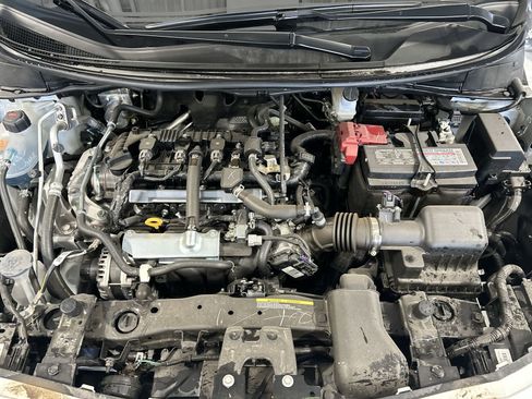 New 2025 Nissan Versa SR w/ Trunk Package image 32