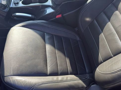 Used 2015 Ford Escape Titanium image 11