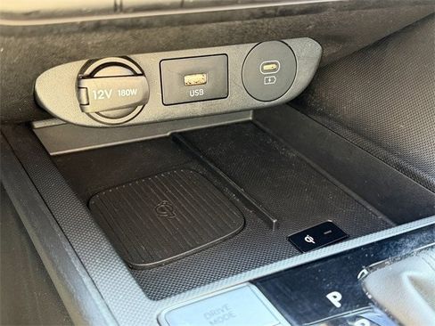 Used 2025 Hyundai Elantra SEL image 20