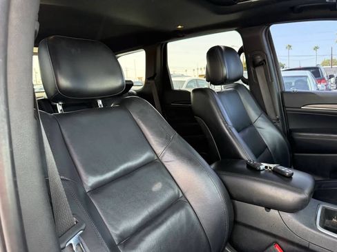 Used 2019 Jeep Grand Cherokee Limited RWD image 25