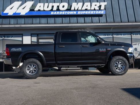 Used 2018 RAM 2500 Tradesman w/ Chrome Appearance Group image 3