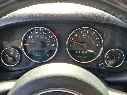 Used 2017 Jeep Wrangler Unlimited Rubicon w/ Connectivity Group AWD/4WD image 14