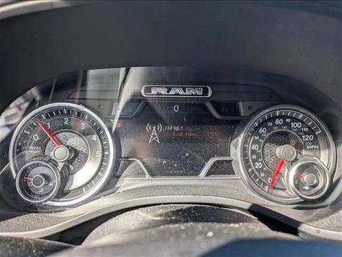 Used 2019 RAM 1500 Big Horn RWD image 9