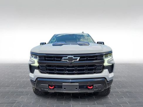 Used 2024 Chevrolet Silverado 1500 LT Trail Boss w/ LT Trail Boss Premium Package AWD/4WD image 2