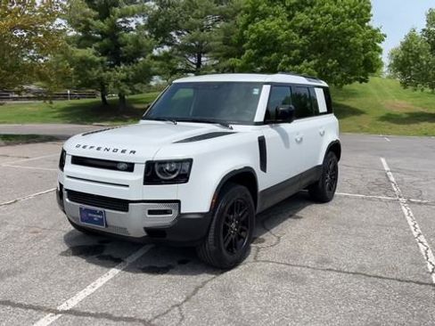 Used 2025 Land Rover Defender 110 S AWD/4WD image 42