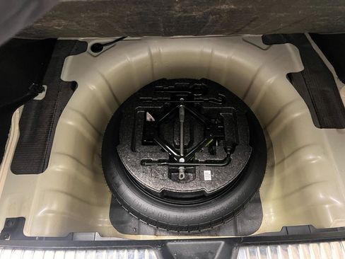 Used 2016 Kia Cadenza Premium image 58