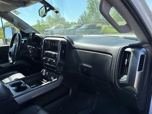 Used 2015 Chevrolet Silverado 2500 LTZ AWD/4WD image 39