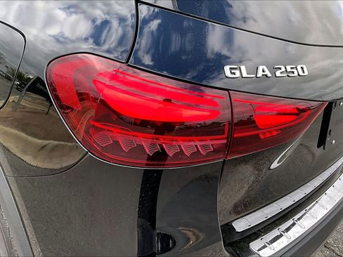 Certified 2025 Mercedes-Benz GLA 250 image 29