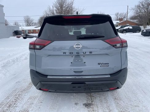 Used 2023 Nissan Rogue SV image 6