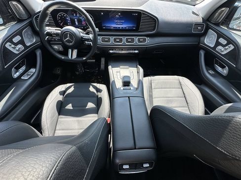 Certified 2024 Mercedes-Benz GLS 580 4MATIC image 28