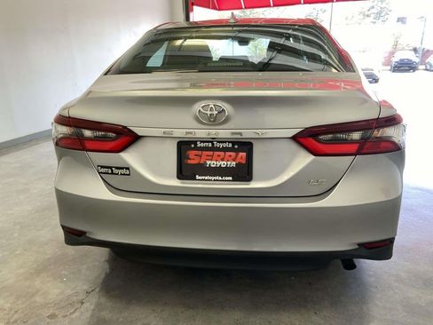 Used 2024 Toyota Camry LE image 4