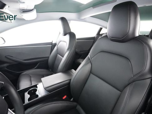 Used 2024 Tesla Model 3 Standard Range RWD image 4