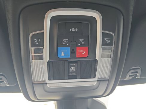 Used 2025 RAM 1500 Laramie image 35