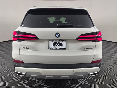 Used 2026 BMW X5 xDrive40i AWD/4WD image 4