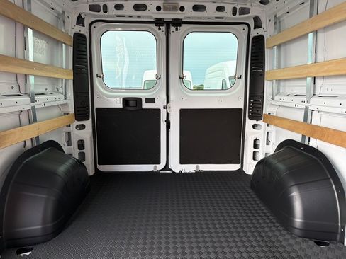Used 2025 RAM ProMaster 2500 w/ U-Haul Equipment Group FWD image 20