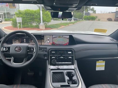 New 2025 Nissan Armada PRO-4X AWD/4WD image 17