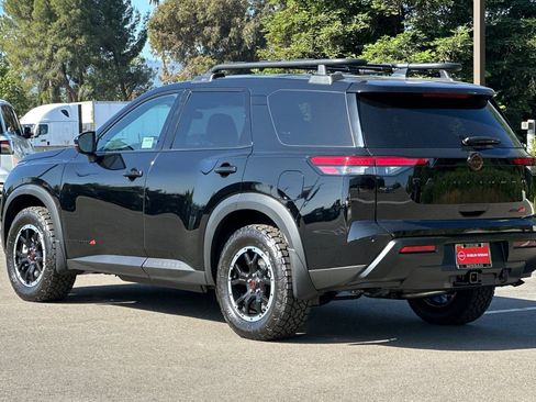 New 2026 Nissan Pathfinder Rock Creek AWD/4WD image 6
