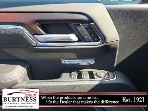 New 2026 GMC Sierra 1500 Denali w/ Technology Package image 16