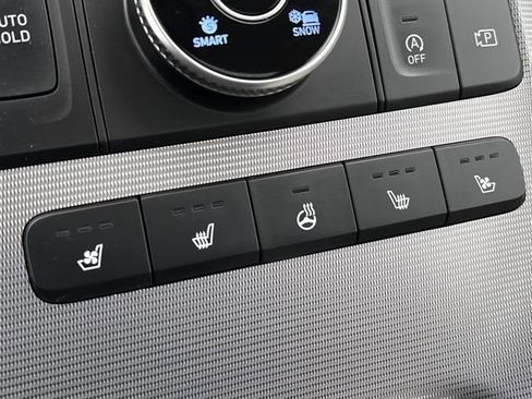 Used 2023 Hyundai Palisade Calligraphy image 19