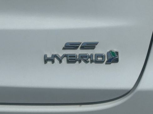Used 2019 Ford Fusion SE FWD image 6