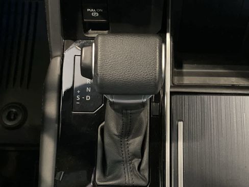 Certified 2023 Toyota Sequoia Platinum AWD/4WD image 21