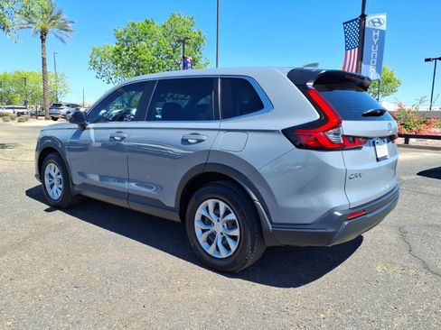 Used 2024 Honda CR-V LX image 7