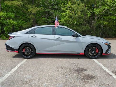 Used 2025 Hyundai Elantra N FWD image 3