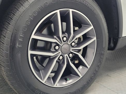 Used 2019 Jeep Grand Cherokee Limited w/ Trailer Tow Group IV image 31