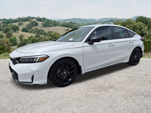 Used 2025 Honda Civic Sport image 3