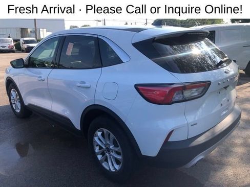 Used 2022 Ford Escape SE AWD/4WD image 3