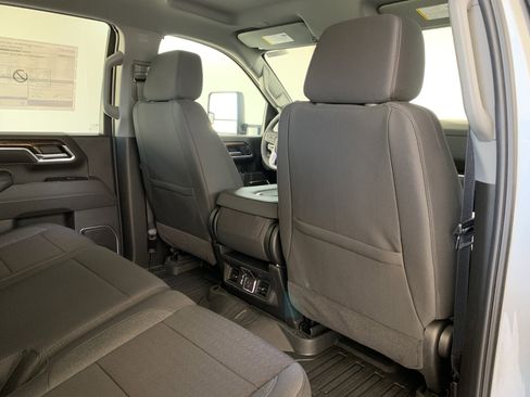 New 2026 GMC Sierra 2500 SLE image 38