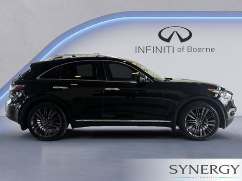 Used 2017 INFINITI QX70 2WD w/ Limited Package image 4