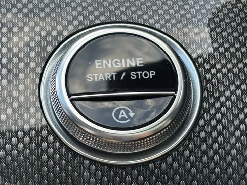 Used 2024 Mercedes-Benz C 43 AMG AMG C 43 image 38