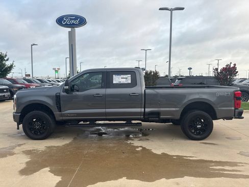 New 2026 Ford F350 Lariat w/ Black Appearance Package AWD/4WD image 2