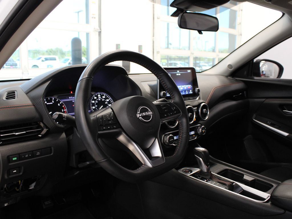 Used 2024 Nissan Sentra SR FWD image 12