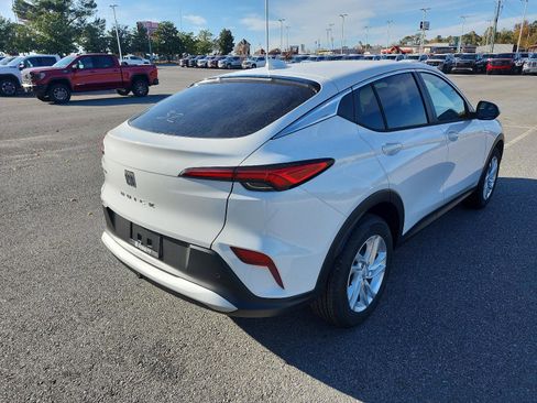 New 2026 Buick Envista Preferred image 3