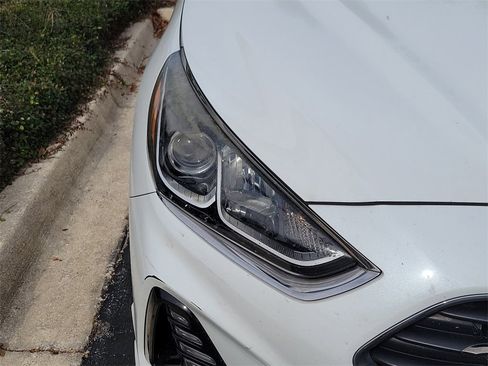 Used 2018 Hyundai Sonata SEL w/ Tech Package 02 image 11