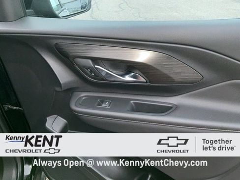 Certified 2022 GMC Terrain SLE w/ Driver Convenience Package image 16