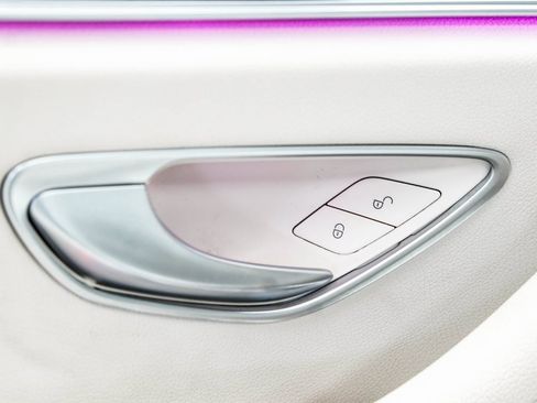 Used 2020 Mercedes-Benz E 450 4MATIC Sedan w/ Parking Assistance Package image 45